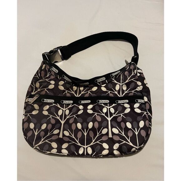 Lesportsac Handbags - LeSportsac black and white shoulder bag